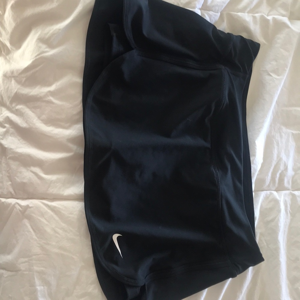 Women’s Nike tennis skirt size large